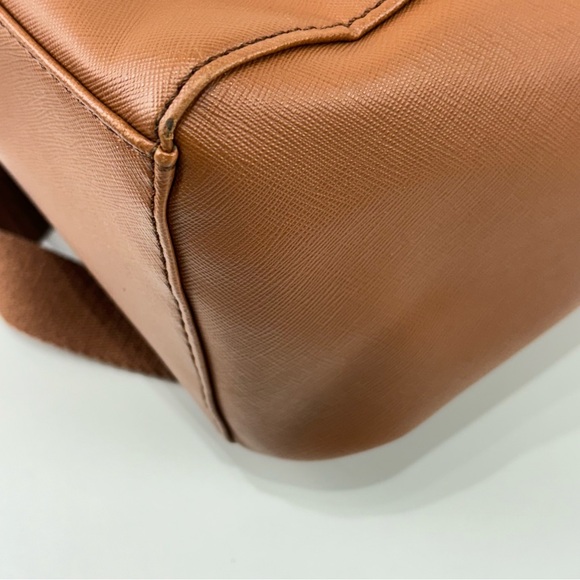 Tommy Hilfiger Beth Il Mini Backpack with Saffiano PVC flap Cognac